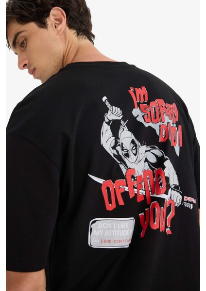 %100 Pamuk Deadpool Boxy Fit Rahat Kesim Bisiklet Yaka Sırt Baskılı Kısa Kollu Tişört E9291AX25AU