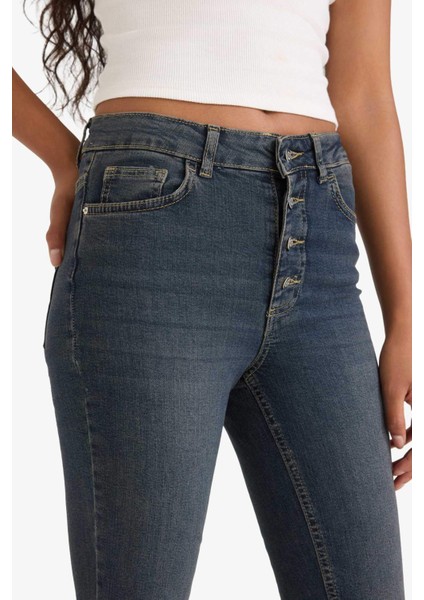 Mia Flare Fit Normal Bel Uzun Jean Yıkamalı Pantolon F5536AX25AU