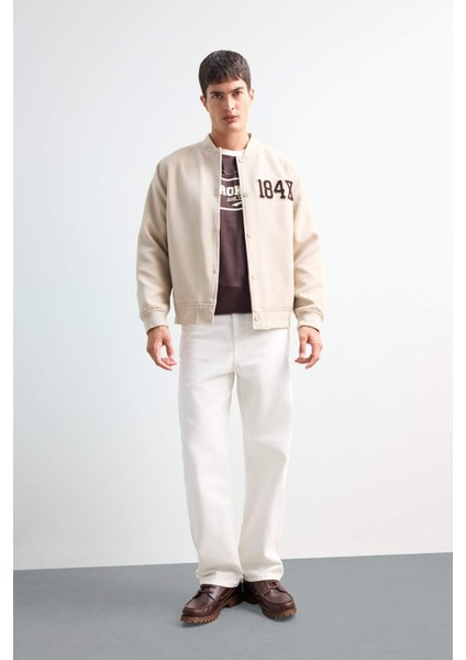 Regular Fit Bomber Kolej Yaka Nakış Detaylı İç Cepli Çıtçıtlı Mont F5096AX25AU