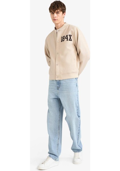 Regular Fit Bomber Kolej Yaka Nakış Detaylı İç Cepli Çıtçıtlı Mont F5096AX25AU