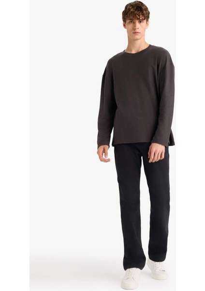 Boxy Fit Rahat Kesim Bisiklet Yaka Pamuklu Uzun Kollu Tişört E8437AX25AU