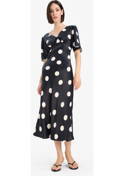 V Yaka Saten Puantiyeli Kısa Kollu Midi Elbise F6037AX25SM