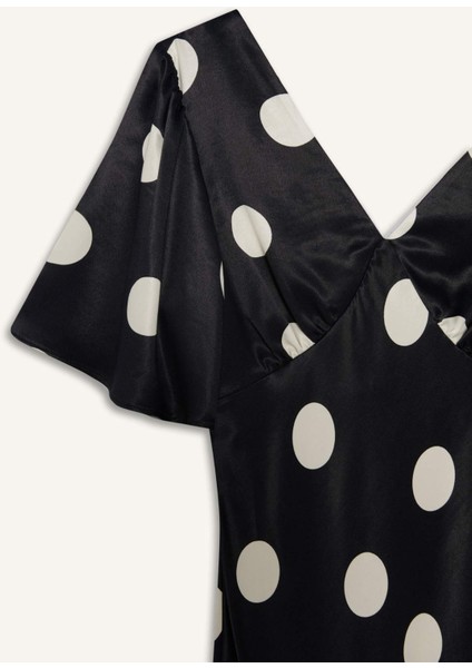 V Yaka Saten Puantiyeli Kısa Kollu Midi Elbise F6037AX25SM