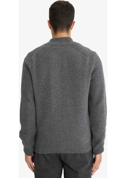 Standart Fit Dik Yaka Fermuarlı Yün Karışımlı Triko Hırka F2983AX25WN