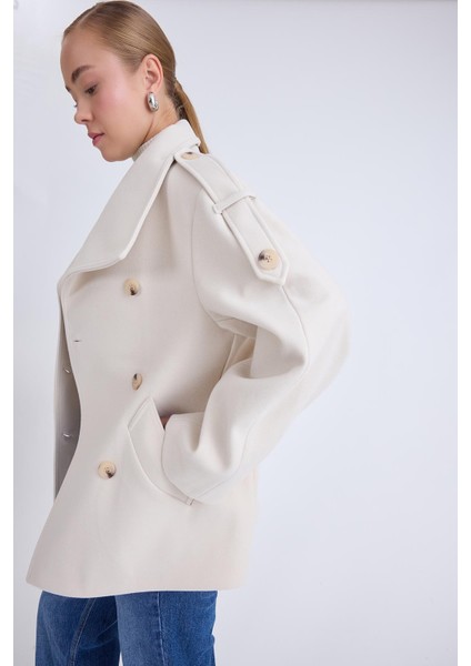 Apolet Detaylı Kısa Kaşe Kaban fiyatları