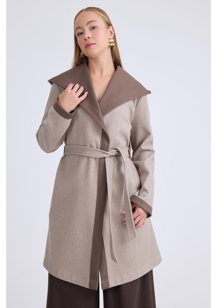 Kapüşonlu Beli Kuşaklı Kaşe Kaban