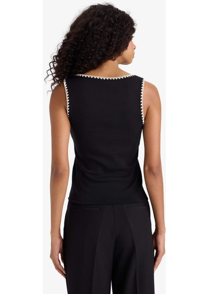 Slim Fit Dar Kesim Yuvarlak Yaka Ribana Atlet F6276AX25SM