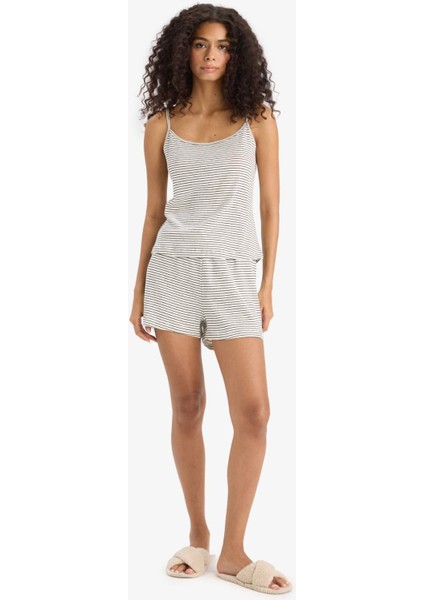 Regular Fit Pijama Takımı Desenli Askılı Üst Beli Lastikli Şort-Fall in Love F6152AX25SM