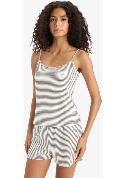 Regular Fit Pijama Takımı Desenli Askılı Üst Beli Lastikli Şort-Fall in Love F6152AX25SM