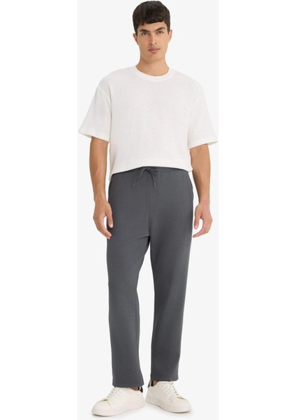 Regular Fit Beli Bağcıklı Düz Paça Cepli Eşofman Altı