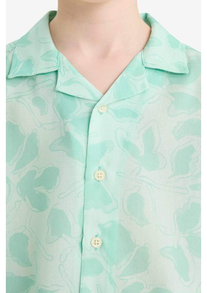 Erkek Çocuk Oversize Geniş Kalıp Polo Yaka Desenli Viskon Kısa Kollu Gömlek F5672A825HS