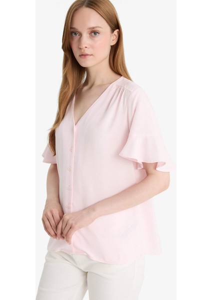 Regular Fit V Yaka Kısa Kollu Gömlek