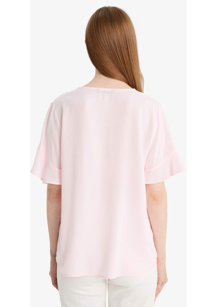 Regular Fit V Yaka Kısa Kollu Gömlek