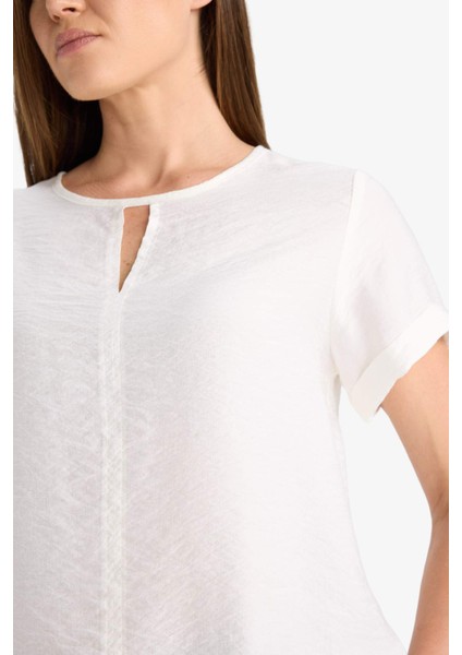 Regular Fit Yuvarlak Yaka Kısa Kollu Bluz C8831AX25SM