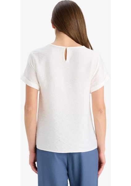 Regular Fit Yuvarlak Yaka Kısa Kollu Bluz C8831AX25SM