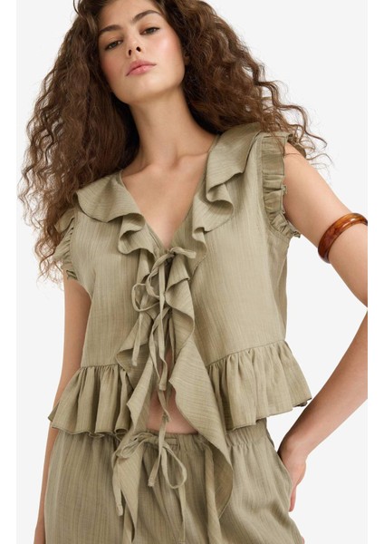 Regular Fit Dokulu Fırfırlı Kolsuz Bluz F4628AX25HS