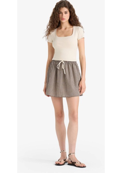 A Kesim Kareli Normal Bel Gofre Dokulu Mini Etek F7155AX25SM