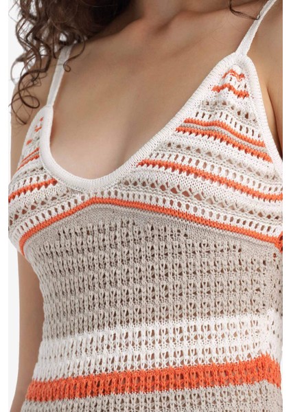 Slim Fit Dar Kesim Desenli V Yaka Kroşe Kolsuz Triko Maxi Elbise F7087AX25SM