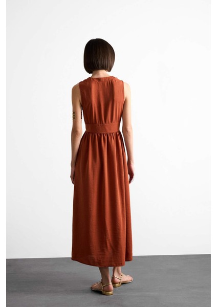 V Yaka Düğmeli Kolsuz Maxi Elbise F7453AX25HS