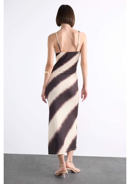 Fitted Vücudu Saran Desenli Yırtmaçlı Askılı Maxi Elbise F7469AX25SM