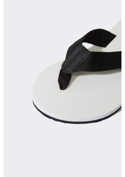 Kadın Düz Taban Parmak Arası Terlik F7558AX25HS