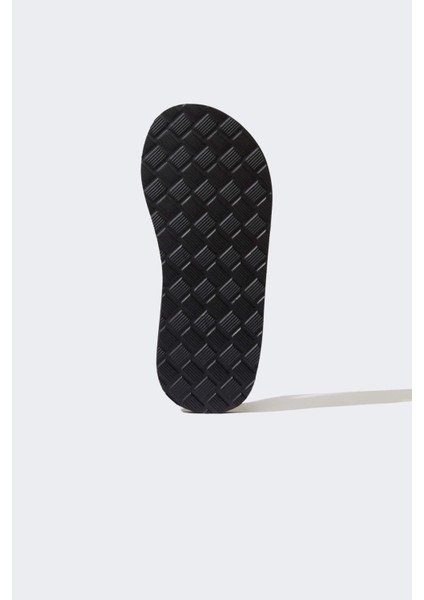 Kadın Düz Taban Parmak Arası Terlik F7558AX25HS