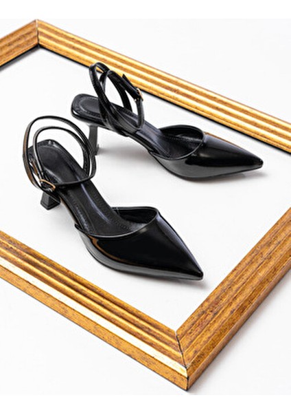 Kadın Dveyn Fileli Topuklu Ayakkabı Suni Deri Siyah İnce Topuklu Tasarım