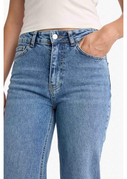 Comfort Straight Yüksek Bel Bilek Boy Jean Yıkamalı Pantolon D8155AX25AU