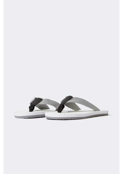 Kadın Düz Taban Parmak Arası Terlik F7558AX25HS