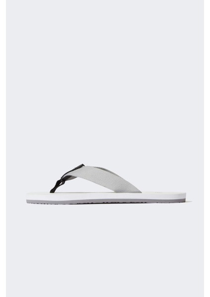 Kadın Düz Taban Parmak Arası Terlik F7558AX25HS