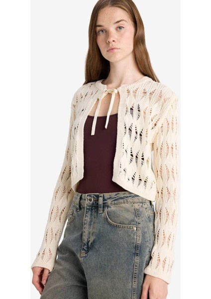 Slim Fit Dar Kesim Önden Bağlamalı Kroşe Hırka F8219AX25AU