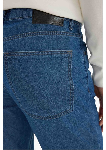 %100 Pamuk Tapered Fit Daralan Paça Jean Pantolon F8016AX25AU