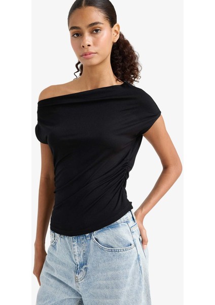 Slim Fit Dar Kesim Tek Omuzlu Siyah Bluz F8202AX25AU