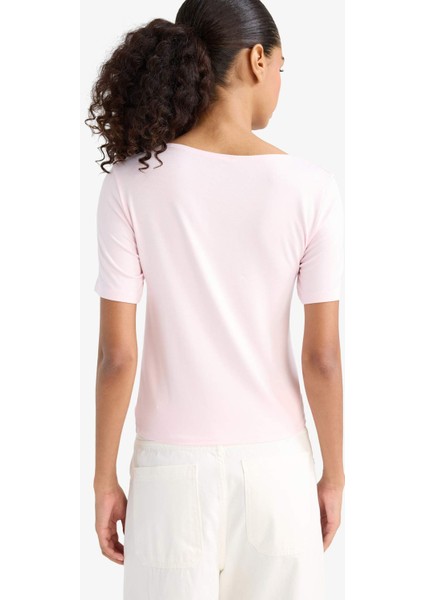 Slim Fit Dar Kesim Kayık Yaka Kısa Kollu Tişört