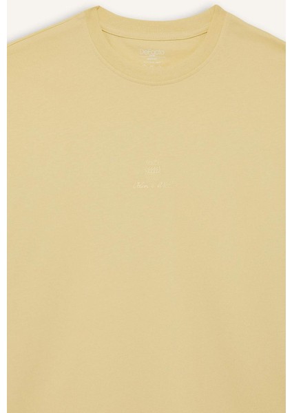 %100 Pamuk Boxy Fit Rahat Kesim Bisiklet Yaka Sırt Baskılı Kısa Kollu Tişört F8328AX25AU