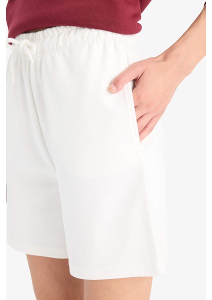 Beli Bağcıklı Basic Düz Bermuda Şort F7997AX25AU