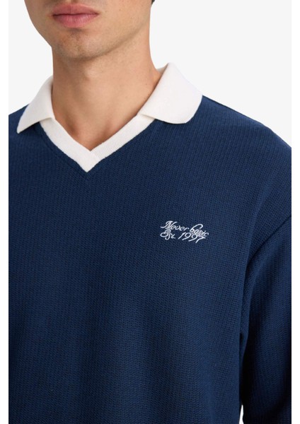 Boxy Fit Rahat Kesim Polo Yaka Kontrast Renkli Dokulu Kısa Kollu Tişört