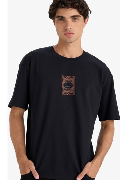 %100 Pamuk Boxy Fit Rahat Kesim Bisiklet Yaka Sırt Baskılı Kısa Kollu Tişört F8324AX25AU