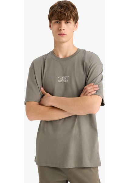 %100 Pamuk Boxy Fit Rahat Kesim Bisiklet Yaka Sırt Baskılı Kısa Kollu Tişört F8331AX25AU