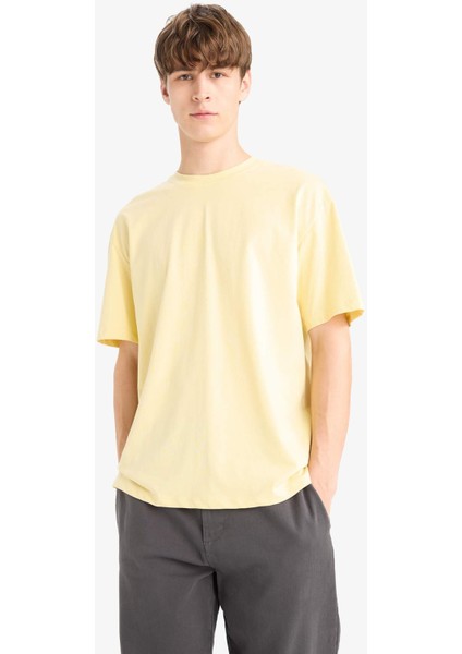 %100 Pamuk Boxy Fit Rahat Kesim Bisiklet Yaka Sırt Baskılı Kısa Kollu Tişört F8328AX25AU