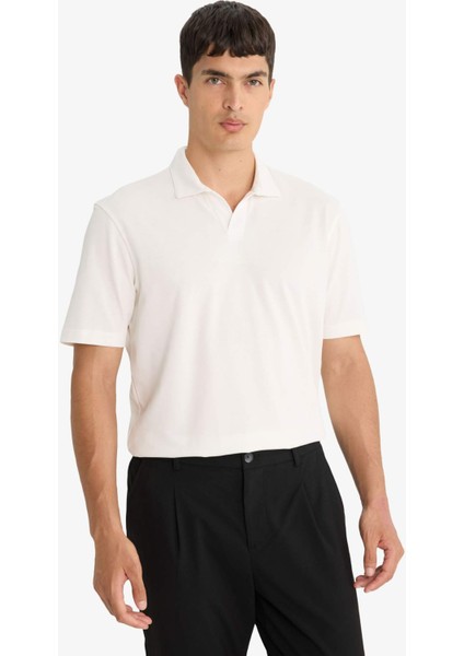 Regular Fit Polo Yaka İnce Dokulu Kısa Kollu Tişört F8477AX25AU