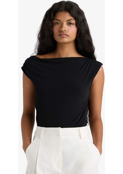 Slim Fit Dar Kesim Degaje Yaka Bluz F7298AX25AU