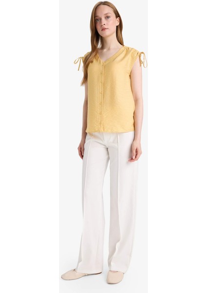 V Yaka Kısa Kollu Büzgü Detaylı Gömlek F2052AX25SM