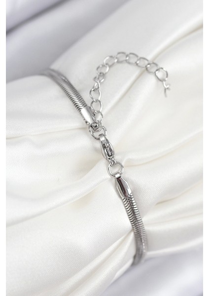 Bfs Pirinç Zirkon Taşlı Yonca Model Gümüş Renk Kadın Bileklik fiyatları