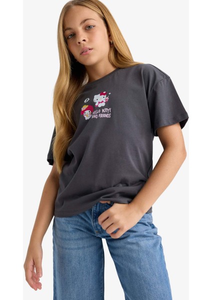 Kız Çocuk Hello Kitty Relax Fit Bisiklet Yaka Sırt Baskılı Kısa Kollu Tişört F9724A825HS
