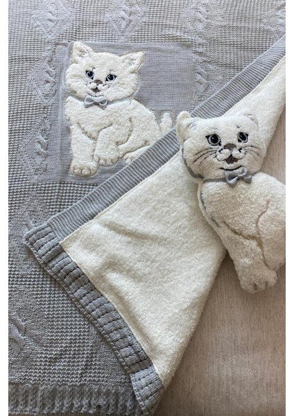 Oyuncak Hediyeli Bebek Triko Battaniye 90X90 cm Gri fiyatları