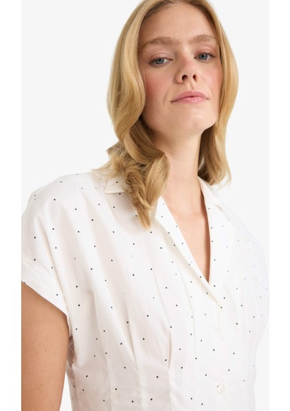 Fitted Ceket Yaka Puantiyeli Poplin Kısa Kollu Gömlek F9991AX25AU