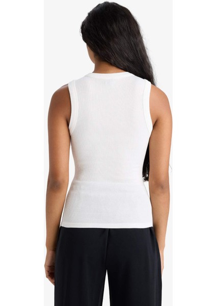 Slim Fit Dar Kesim Basic Düz Bisiklet Yaka Fitilli Kaşkorse Atlet F8721AX25AU