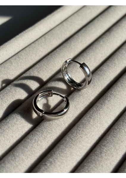 Xuping Çelik Küpe Core Silver Kadın Küpe & Gümüş Renk Düz Parlak Halka Model Eternal Sunshine modelleri