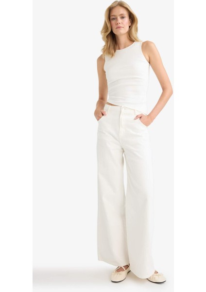Slim Fit Dar Kesim Bisiklet Yaka Ribana Atlet F6275AX25AU